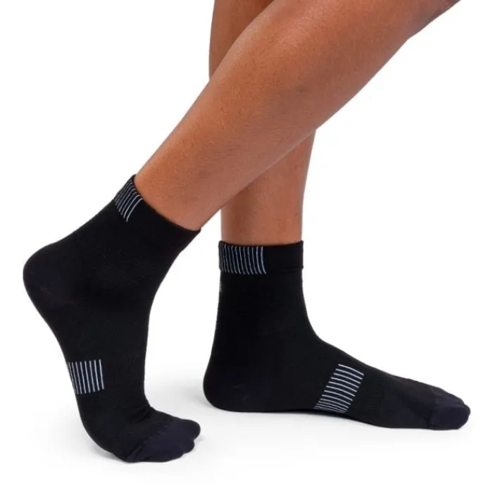 On Socks | Running Socks^Ultralight Mid Sock Black